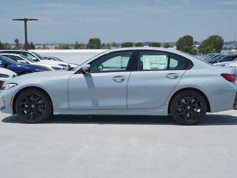New 2026 BMW 330i xDrive Sedan w/ M Sport Package AWD/4WD image 4