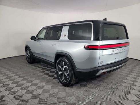 Used 2024 Rivian R1S Adventure image 3
