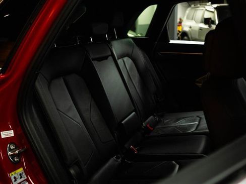 Used 2022 Audi Q3 2.0T Premium AWD/4WD image 12