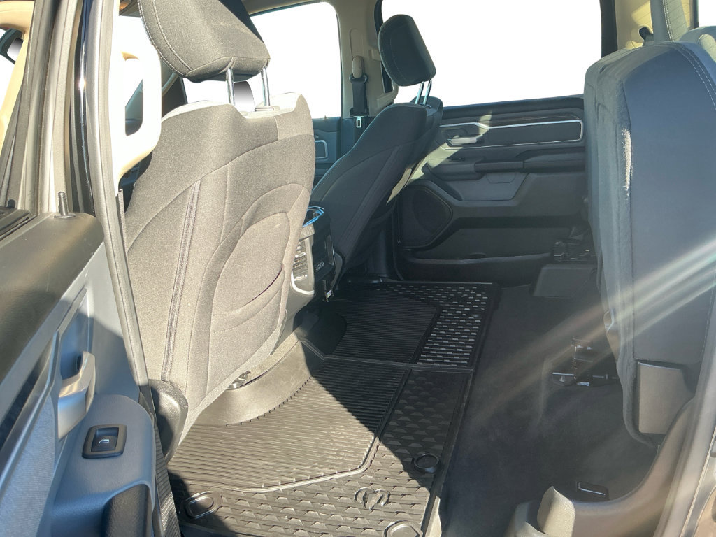 Used 2020 RAM 1500 Big Horn AWD/4WD image 23