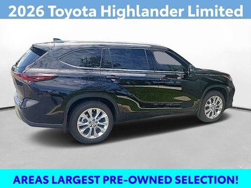 Certified 2026 Toyota Highlander Limited AWD/4WD image 3