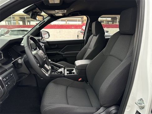 Used 2025 Toyota 4Runner SR5 image 25