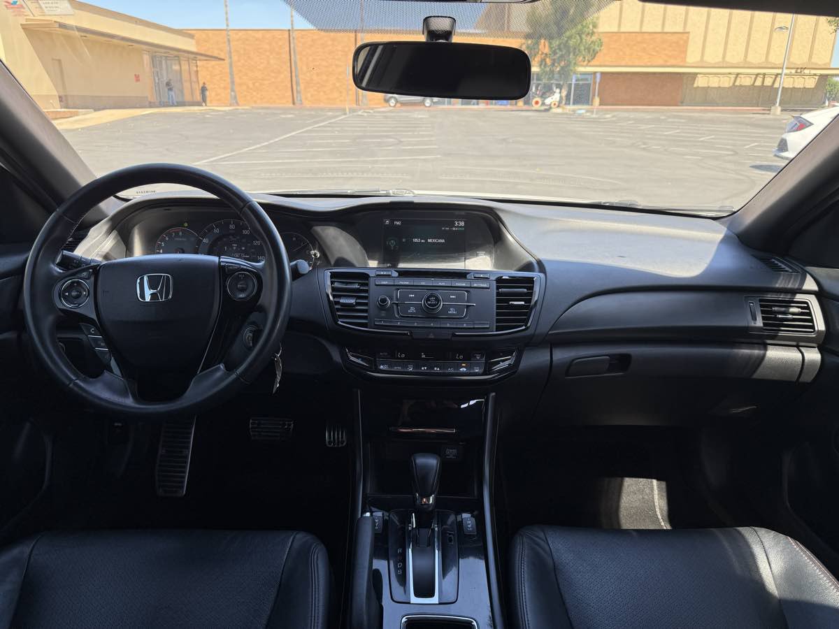 Used 2017 Honda Accord Sport Special Edition image 15