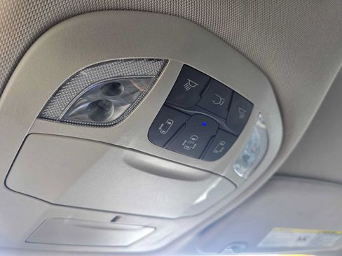 Used 2023 Chrysler Voyager LX FWD image 34