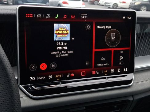 New 2026 Volkswagen Tiguan SE R-Line image 12