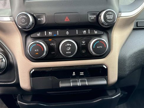 Used 2022 RAM 1500 Laramie AWD/4WD image 6