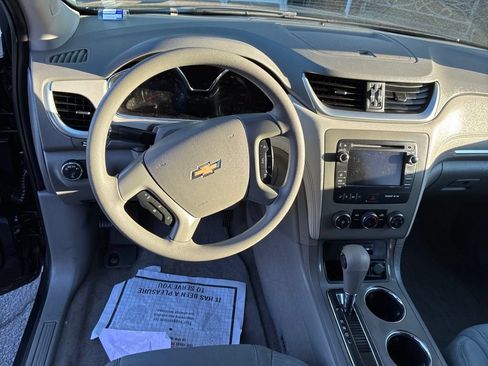 Used 2015 Chevrolet Traverse LS FWD image 1