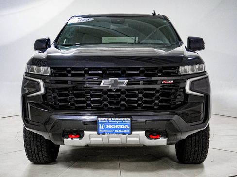 Used 2024 Chevrolet Suburban Z71 w/ Luxury Package AWD/4WD image 15