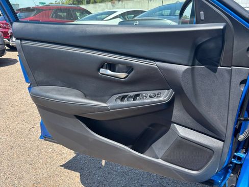 Used 2025 Nissan Sentra SV FWD image 18