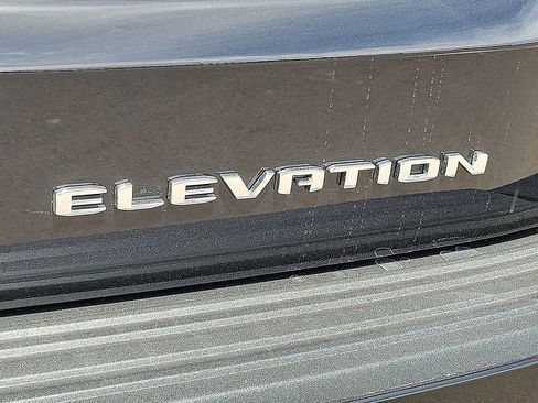 Used 2026 GMC Yukon XL Elevation w/ LPO, Floor Liner Package AWD/4WD image 9
