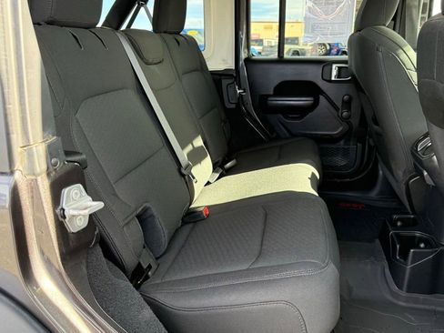 Used 2021 Jeep Wrangler Unlimited Sport image 21