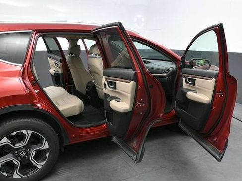 Used 2018 Honda CR-V Touring image 12