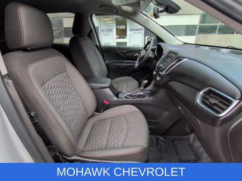 Used 2021 Chevrolet Equinox LT AWD/4WD image 28
