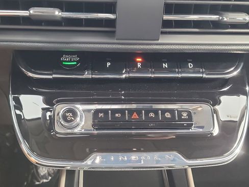 New 2026 Lincoln Corsair Premiere image 23