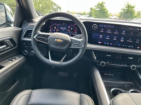 Used 2025 Chevrolet Tahoe Premier RWD image 28