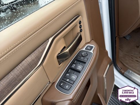 Used 2022 RAM 2500 Limited AWD/4WD image 15
