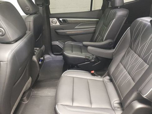 New 2026 Buick Enclave Avenir w/ Super Cruise Package FWD image 26