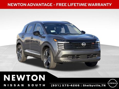 New 2026 Nissan Kicks SR FWD image 1