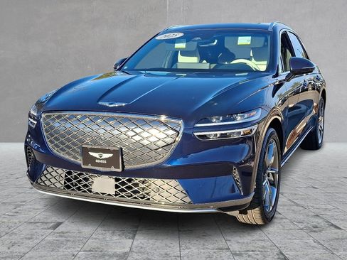 Certified 2025 Genesis Electrified GV70 image 4