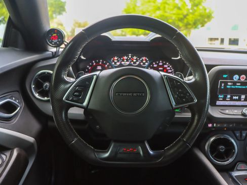 Used 2018 Chevrolet Camaro SS image 24