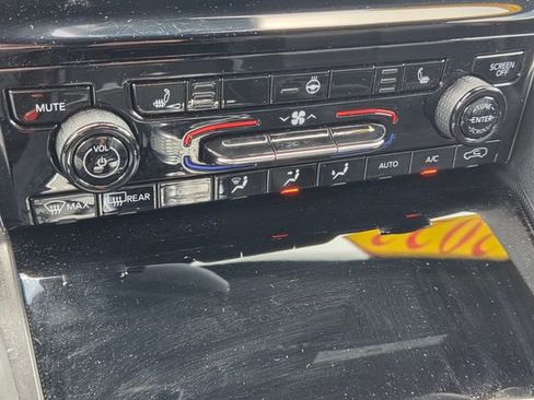 Certified 2024 Jeep Grand Cherokee Limited image 18