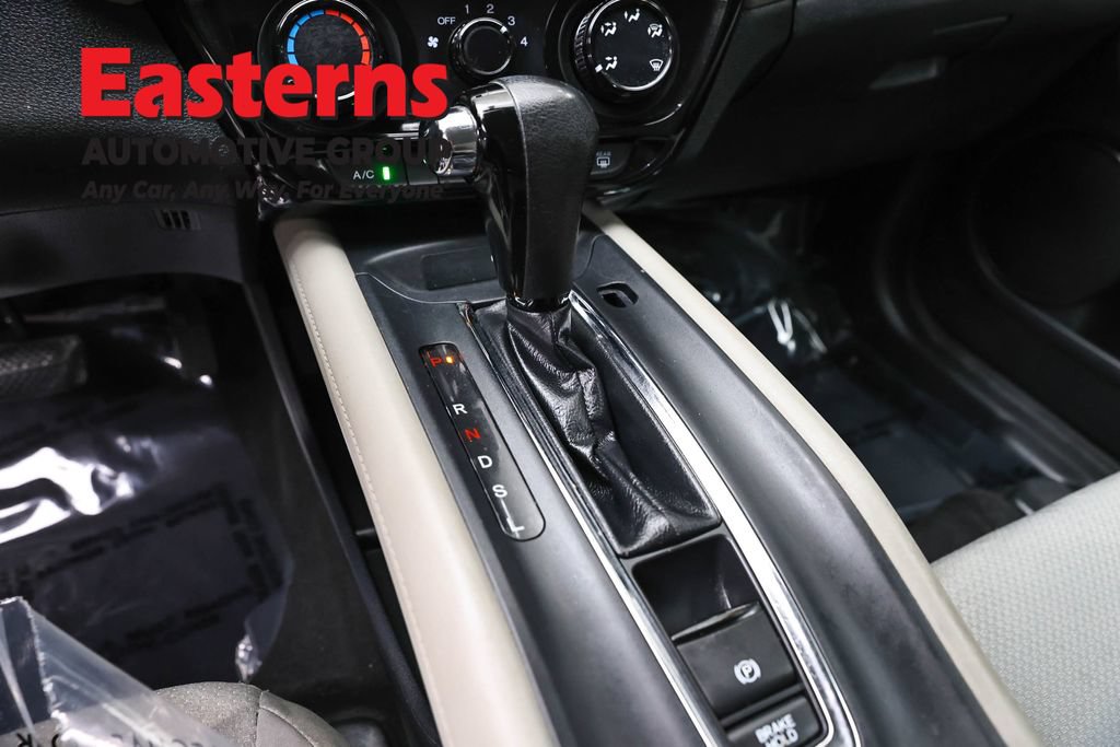 Used 2021 Honda HR-V LX image 13