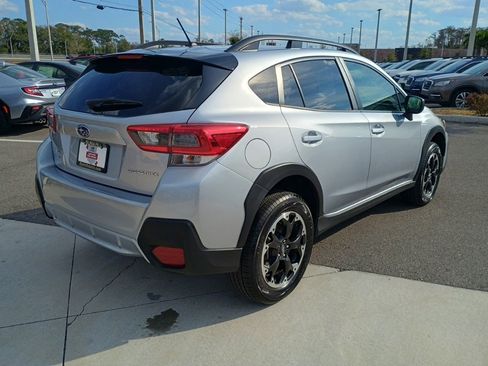 Certified 2023 Subaru Crosstrek 2.0i image 5