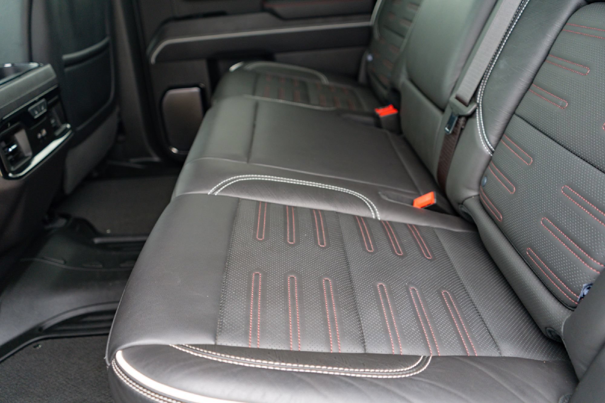 Used 2024 GMC Sierra 1500 AT4X AWD/4WD image 23
