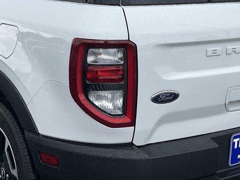 Used 2022 Ford Bronco Sport Outer Banks w/ Tech Package AWD/4WD image 5