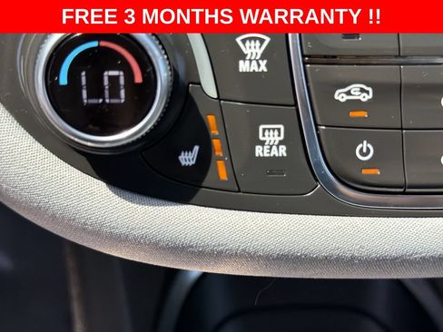 Used 2021 Chevrolet Malibu LT FWD image 42