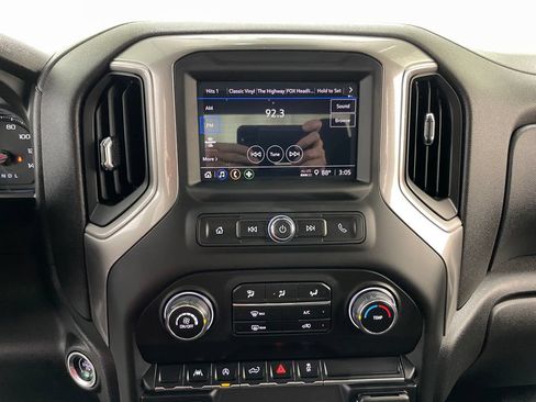 Used 2024 Chevrolet Silverado 1500 Custom AWD/4WD image 29