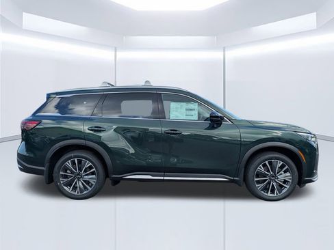 New 2026 INFINITI QX60 Luxe w/ Family Package image 3