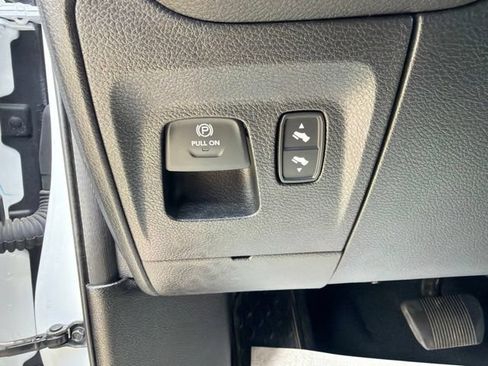 Used 2025 RAM 1500 Big Horn AWD/4WD image 20