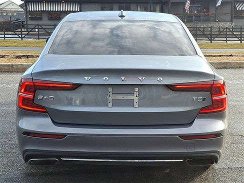 Used 2021 Volvo S60 T5 Inscription image 5