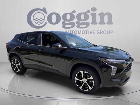 New 2026 Chevrolet Trax RS w/ Driver Confidence Package FWD image 7