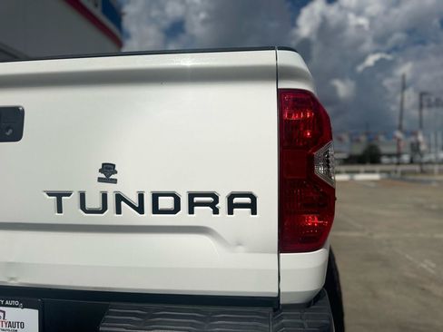 Used 2014 Toyota Tundra SR5 AWD/4WD image 23