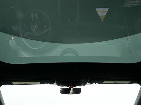 New 2026 Porsche Taycan image 21