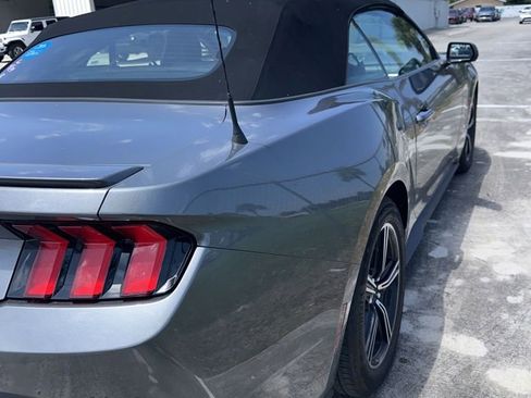 Used 2025 Ford Mustang Premium RWD image 8