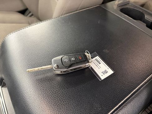 Used 2022 Ford F250 XLT image 21