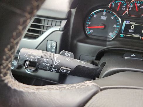 Certified 2020 Chevrolet Suburban LT AWD/4WD image 14