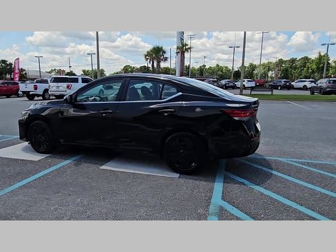 Used 2025 Nissan Sentra S image 23