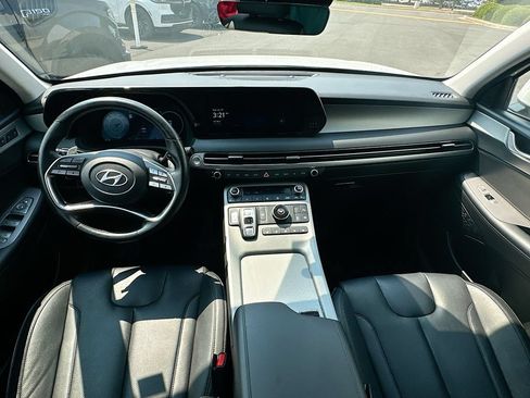 Used 2024 Hyundai Palisade SEL FWD image 3