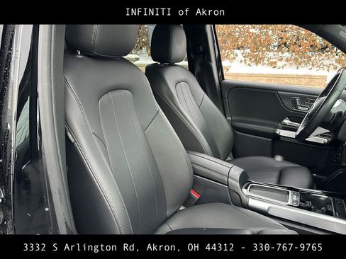 Used 2024 Mercedes-Benz GLB 250 4MATIC image 28