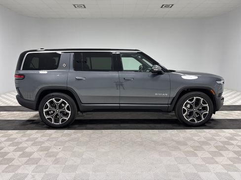 Used 2025 Rivian R1S Adventure AWD/4WD image 6