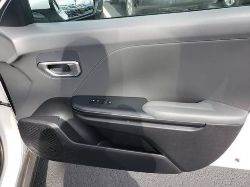 Certified 2025 Kia K4 FWD image 19