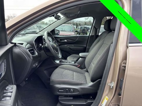 Used 2018 Chevrolet Equinox LT image 3