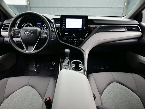 Used 2023 Toyota Camry LE FWD image 17