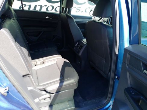 Used 2020 Volkswagen Atlas Cross Sport SE w/ Panoramic Sunroof Package AWD/4WD image 30
