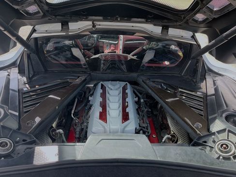 Used 2020 Chevrolet Corvette Stingray Premium Cpe w/ 3LT Preferred Equipment Group image 29