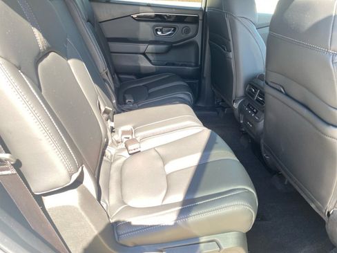 Certified 2025 Honda Pilot EX-L image 33